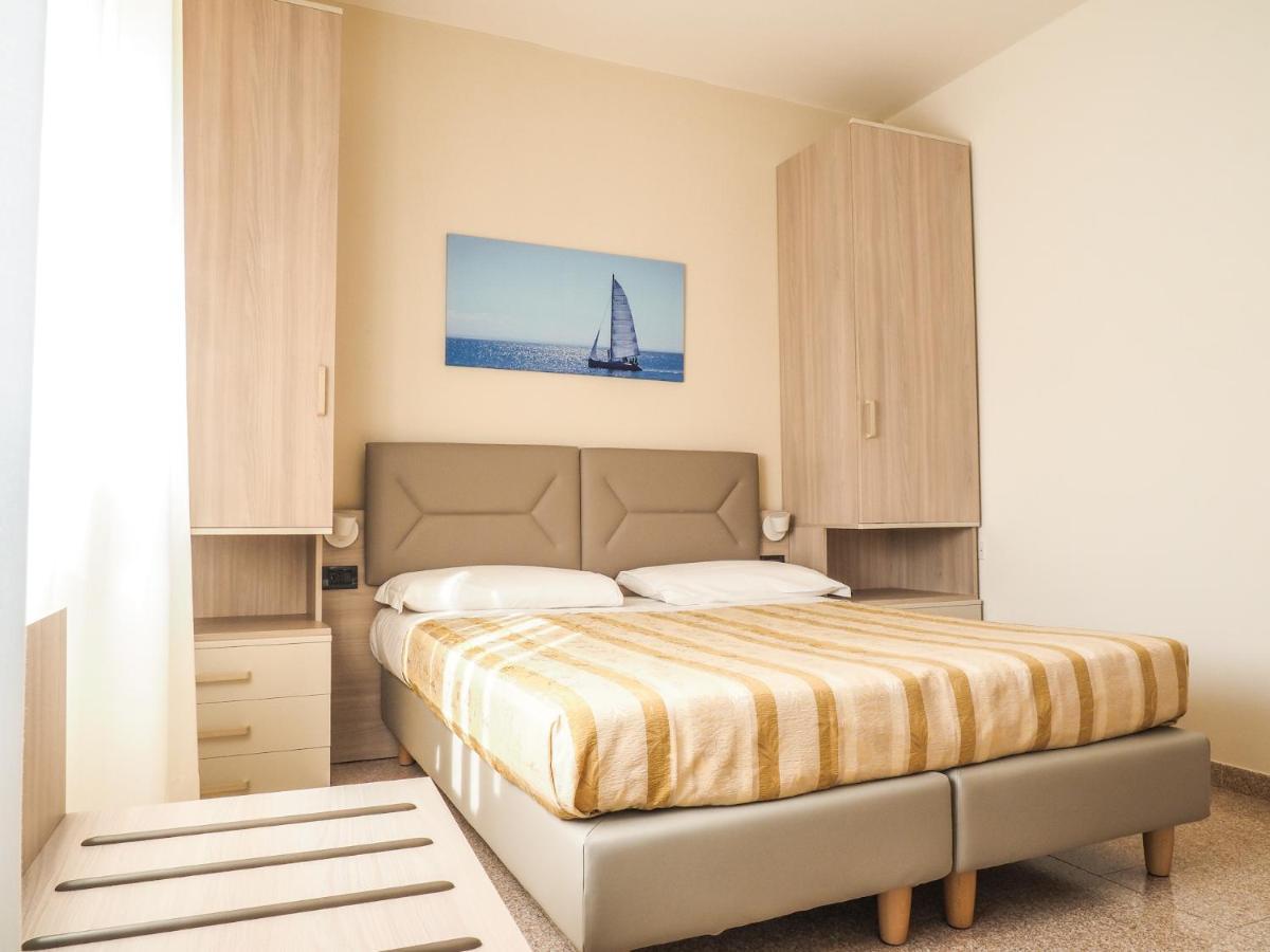 Hotel Angelo Каорле Экстерьер фото