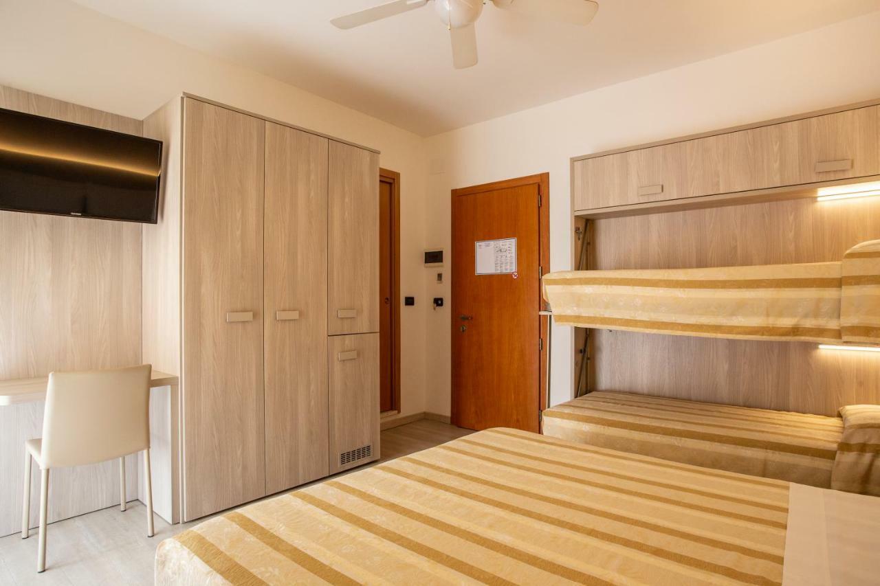 Hotel Angelo Каорле Экстерьер фото